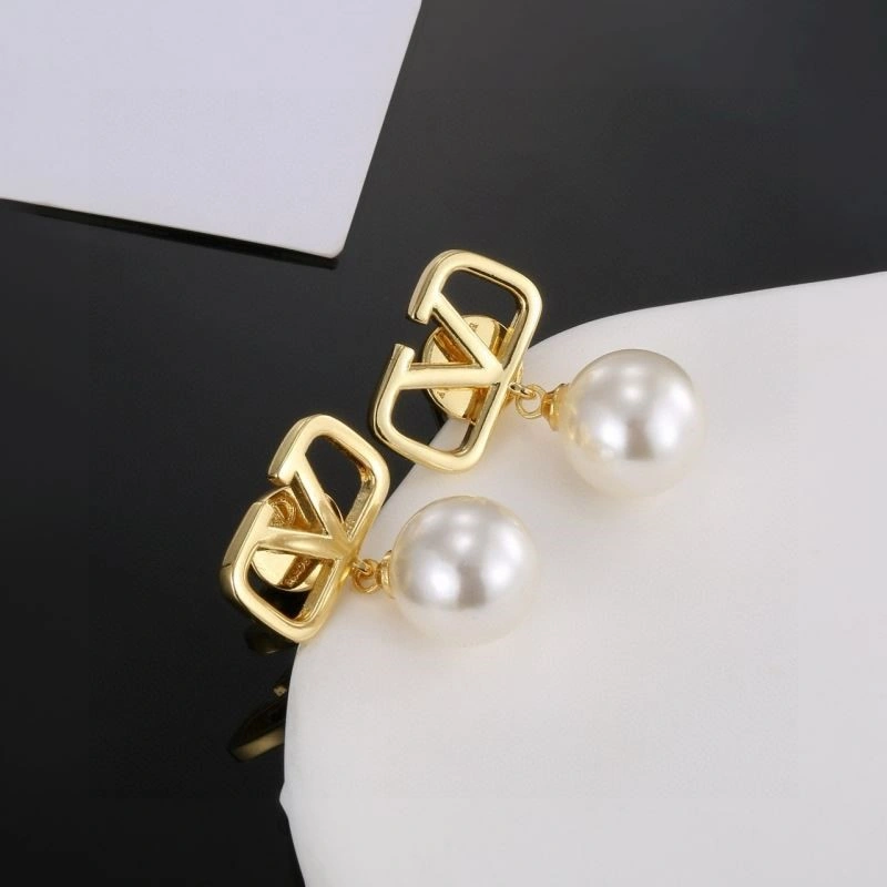 Neat Valentino Earrings 208418