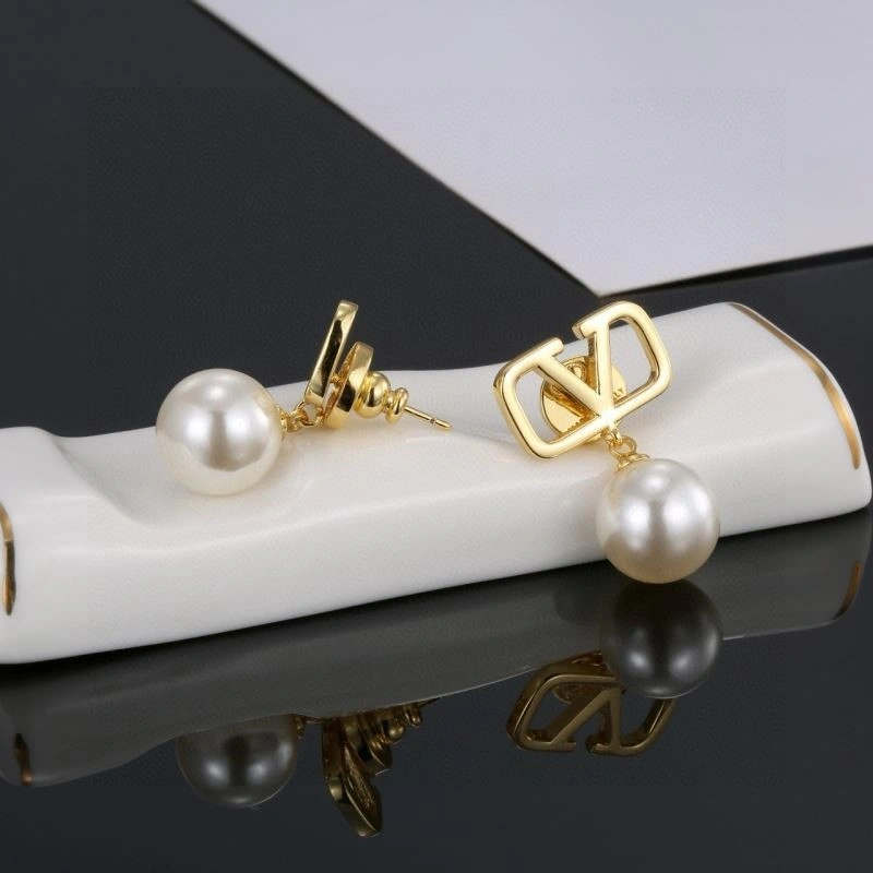 Neat Valentino Earrings 208418