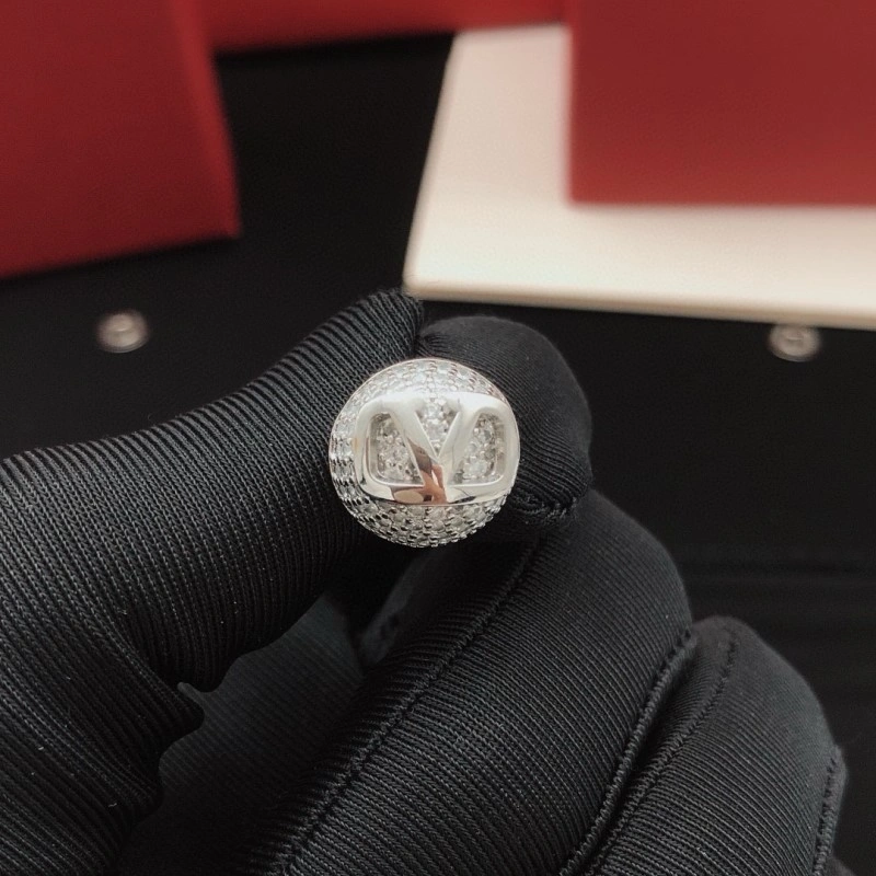 Minimalist Valentino Earrings 207738