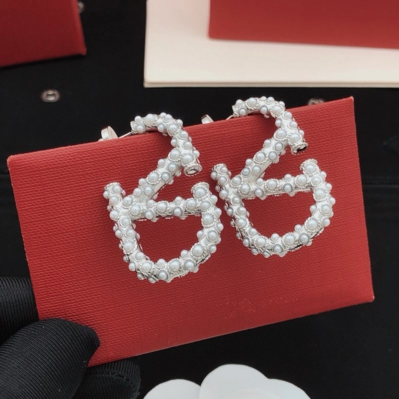 Valentino Earrings Versatile 207707