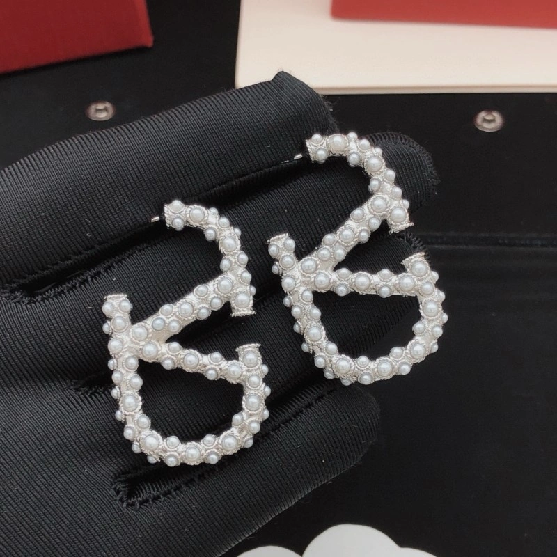 Valentino Earrings Versatile 207707