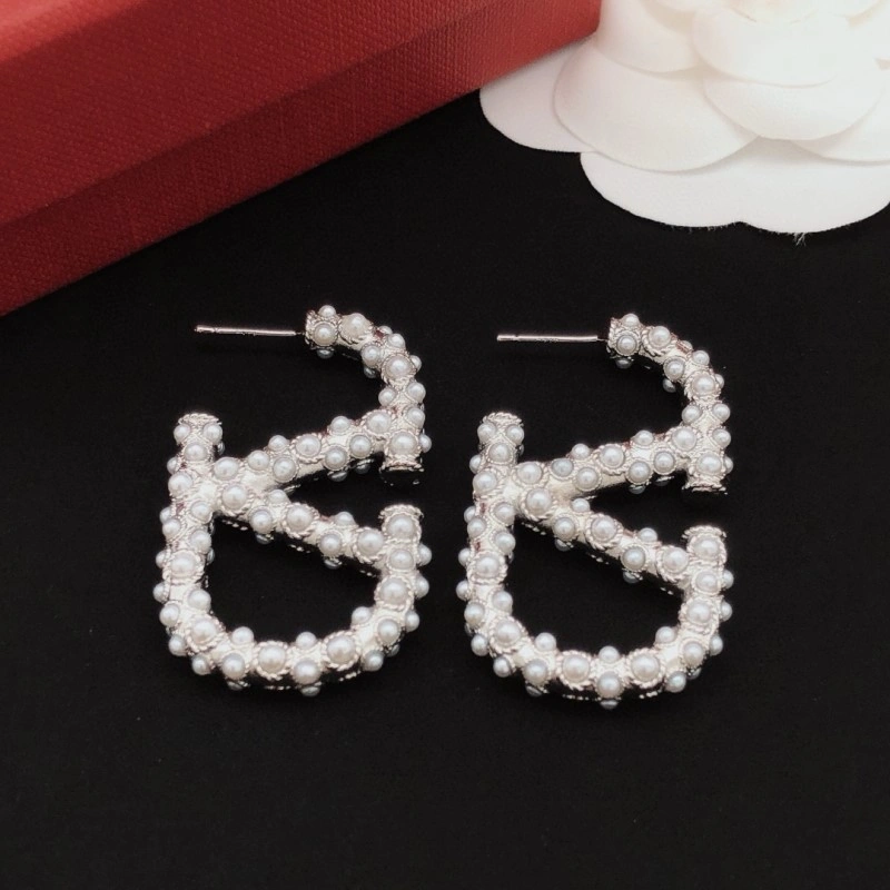 Valentino Earrings Versatile 207707