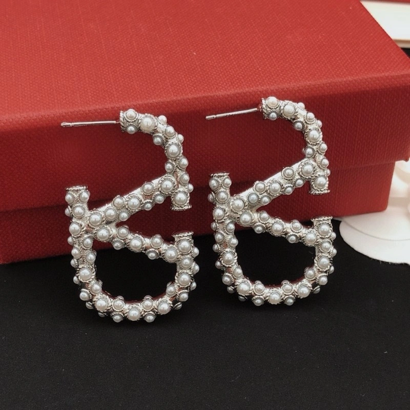 Valentino Earrings Versatile 207707