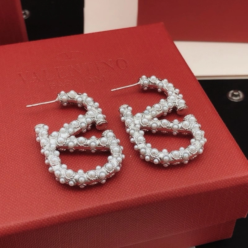 Valentino Earrings Versatile 207707