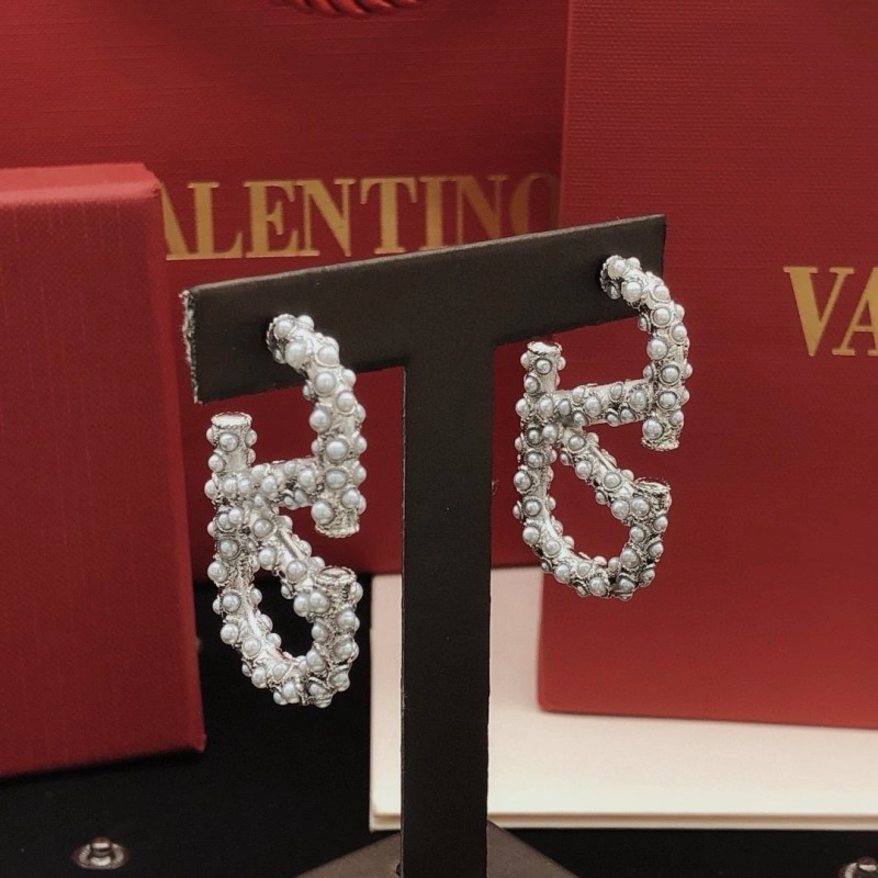 Valentino Earrings Versatile 207707
