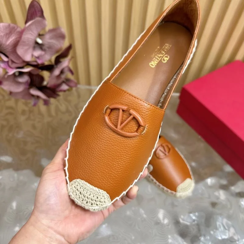 Valentino Fishermans Shoes Versatile 36483