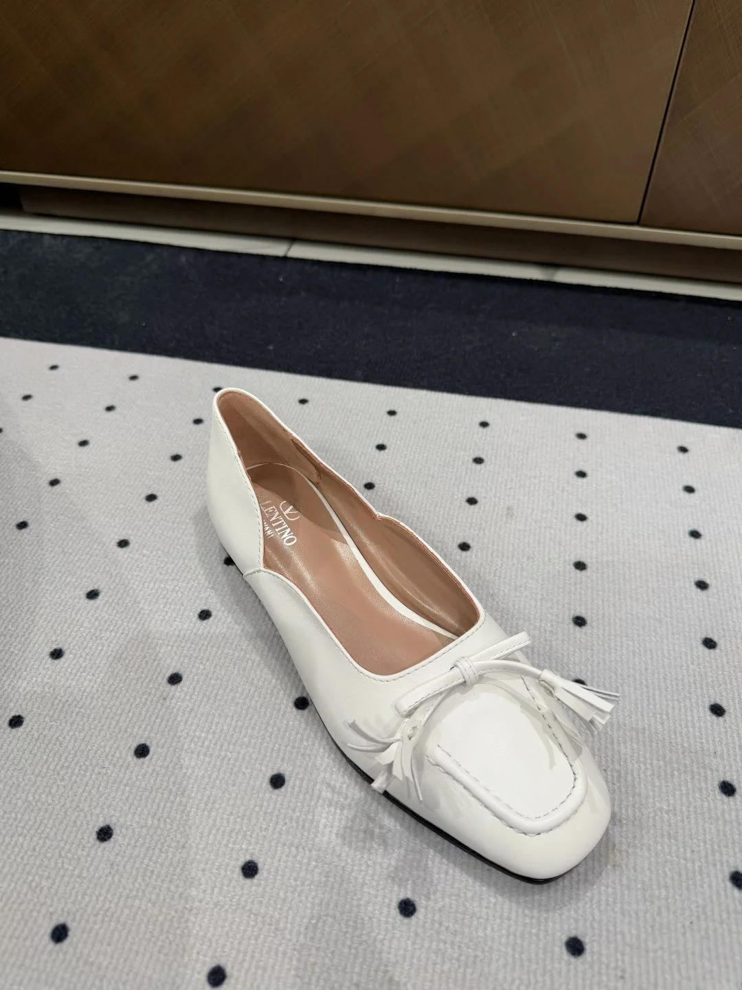 Valentino Flat Shoes Durable 36289