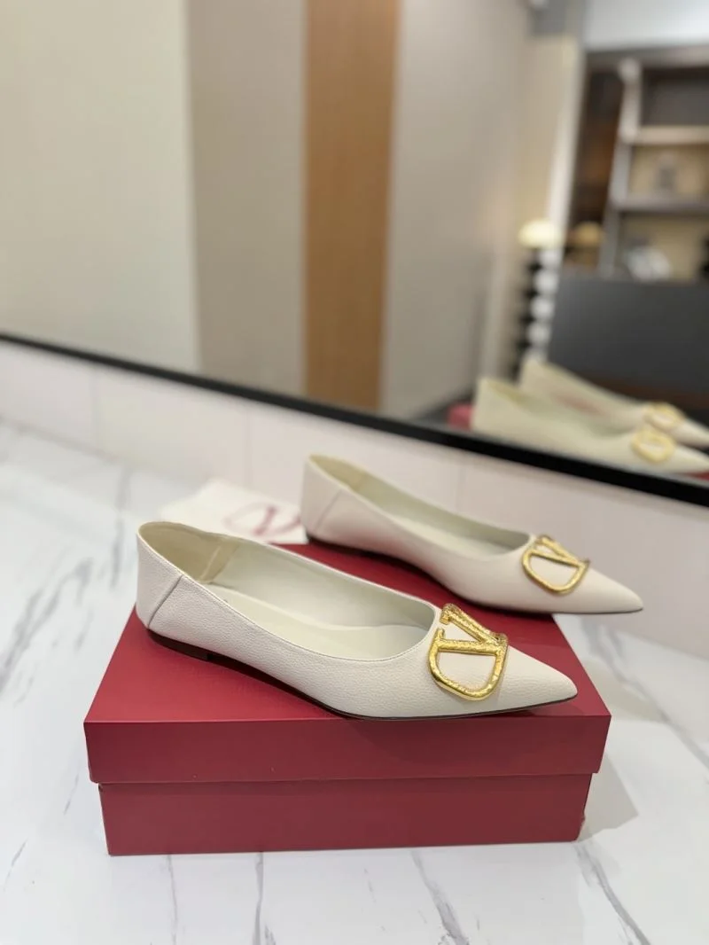Valentino Flat Shoes Sophisticated 36782