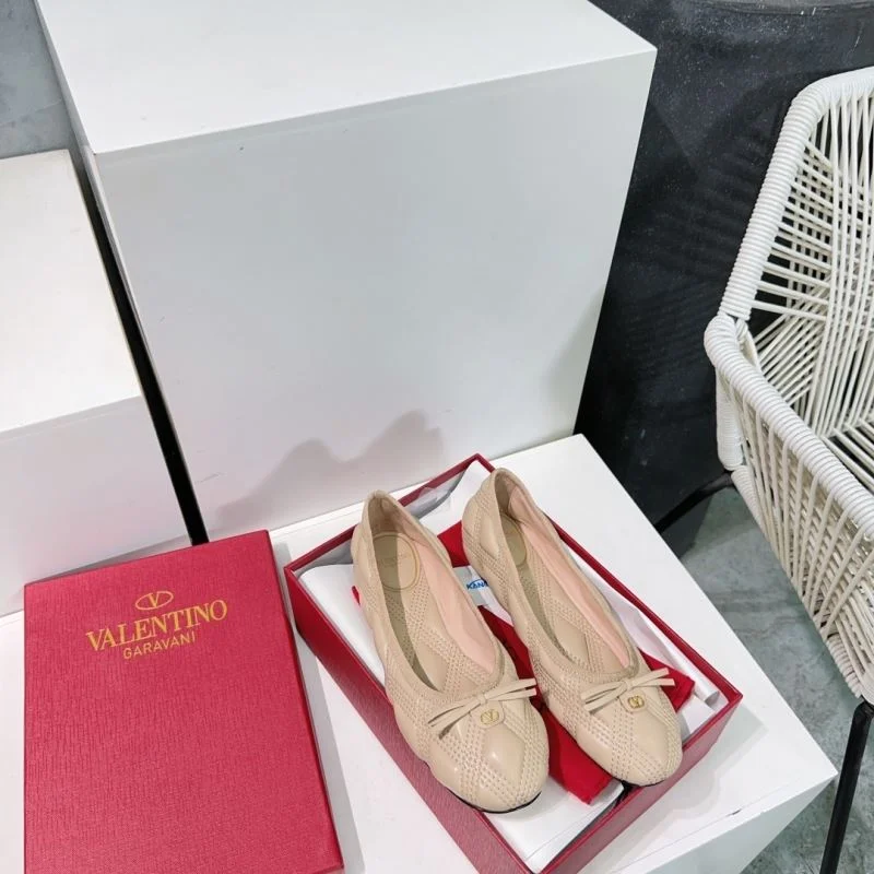 Valentino Flat Shoes Comfortable 36792