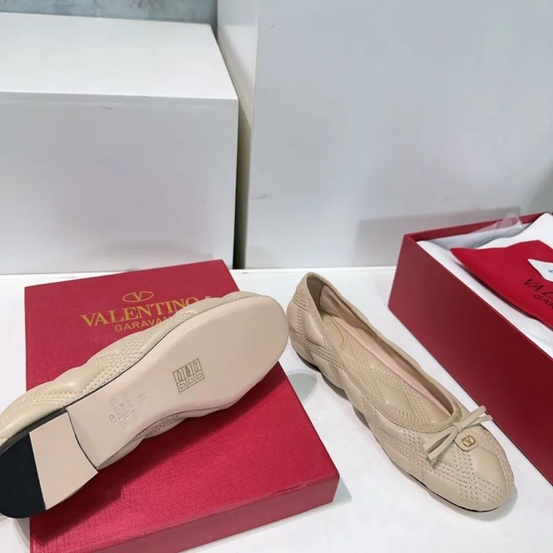 Valentino Flat Shoes Comfortable 36792