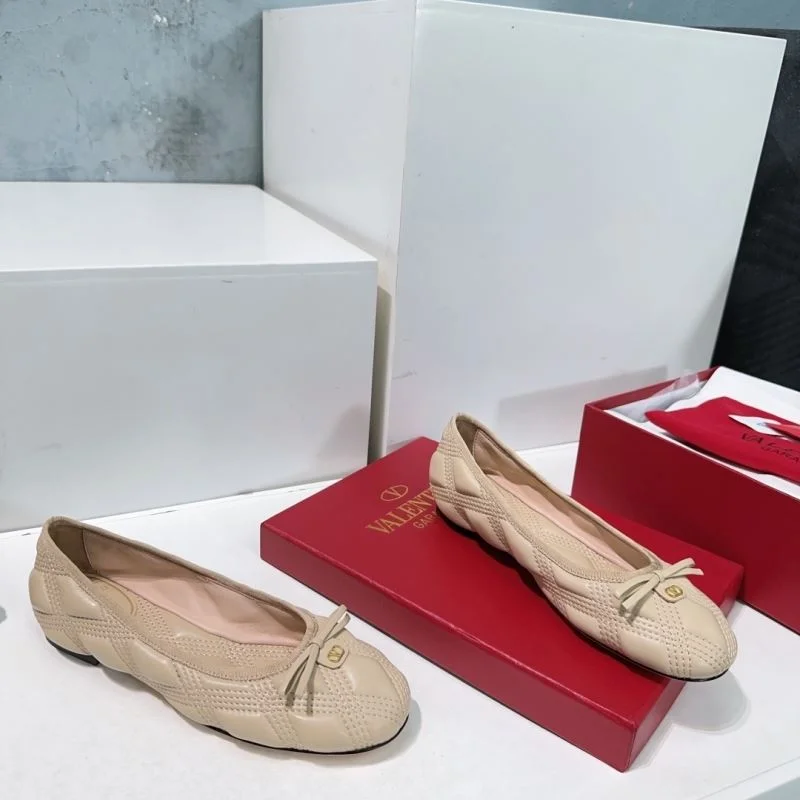 Valentino Flat Shoes Comfortable 36792