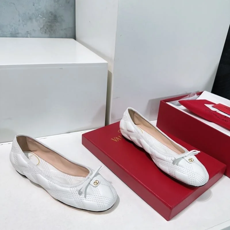 Valentino Flat Shoes Durable 36786