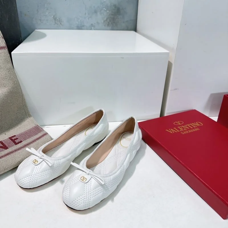 Valentino Flat Shoes Durable 36786
