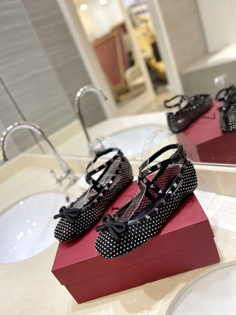 Valentino Flat Shoes Sophisticated 36771