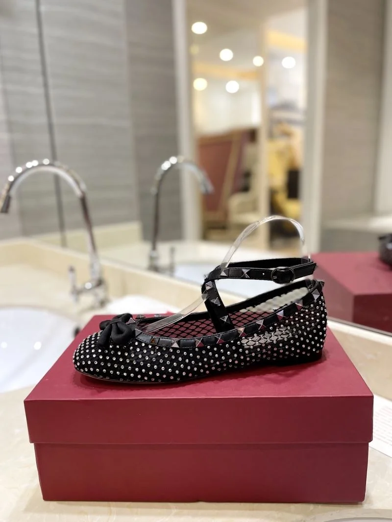 Valentino Flat Shoes Sophisticated 36771