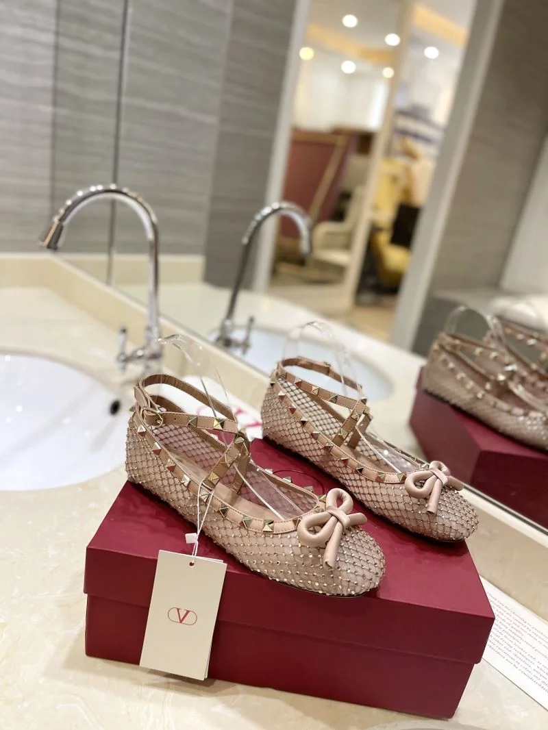 Valentino Flat Shoes WellDesigned 36787