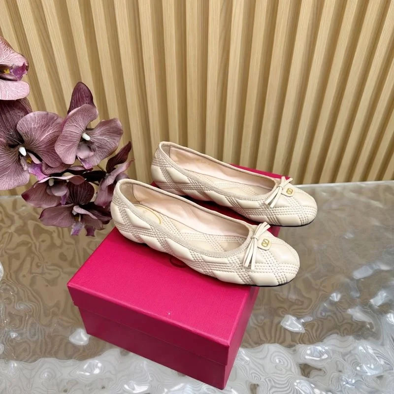 Valentino Flat Shoes Resilient 36500