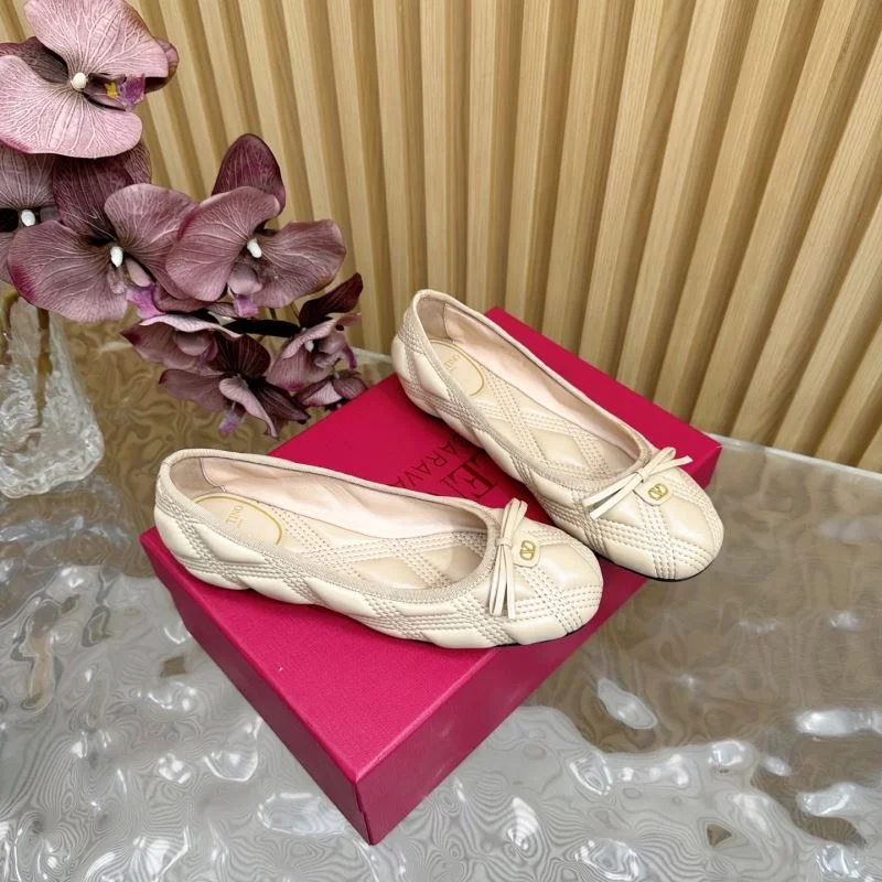 Valentino Flat Shoes Resilient 36500
