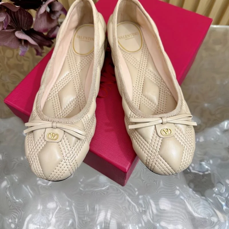 Valentino Flat Shoes Resilient 36500