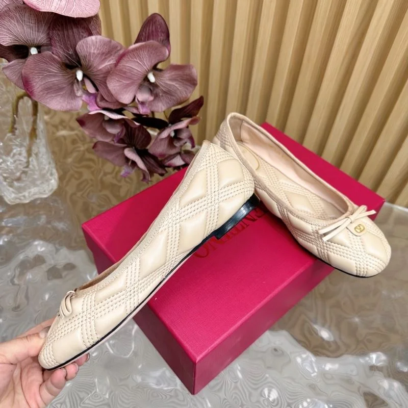 Valentino Flat Shoes Resilient 36500