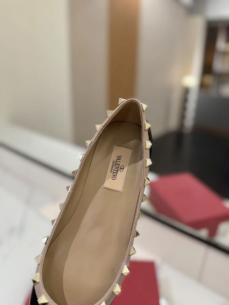 Compact Valentino Flat Shoes 36502