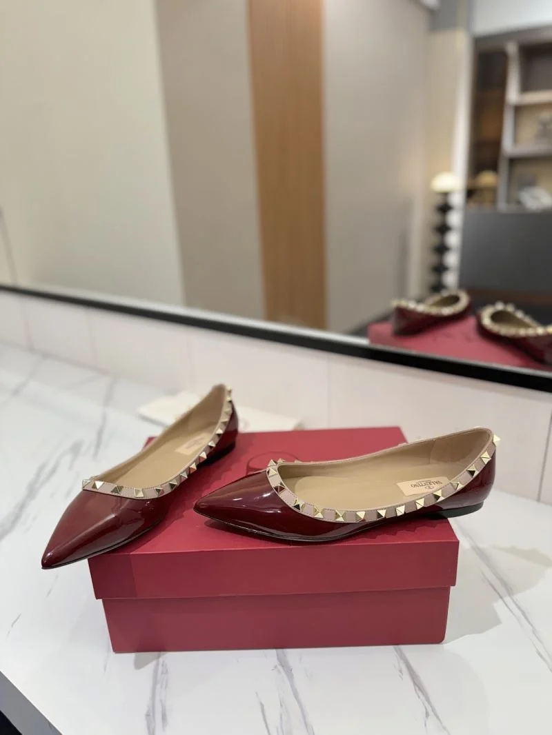 Sophisticated Valentino Flat Shoes 36487