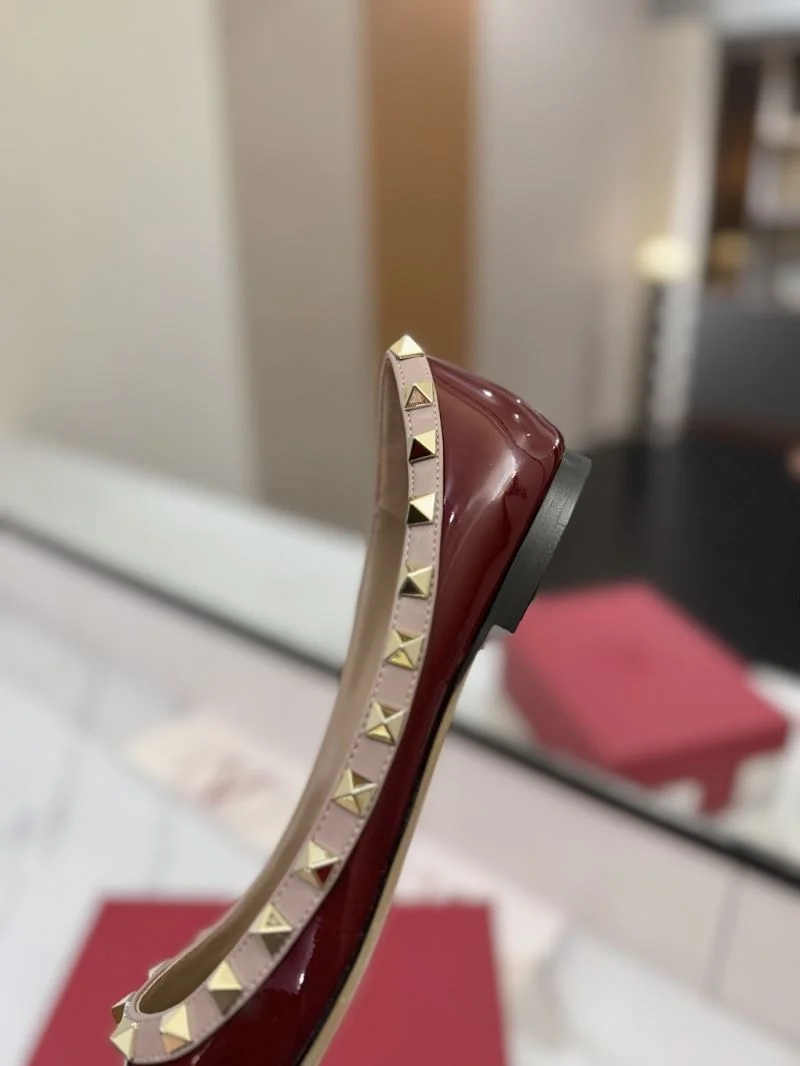 Sophisticated Valentino Flat Shoes 36487