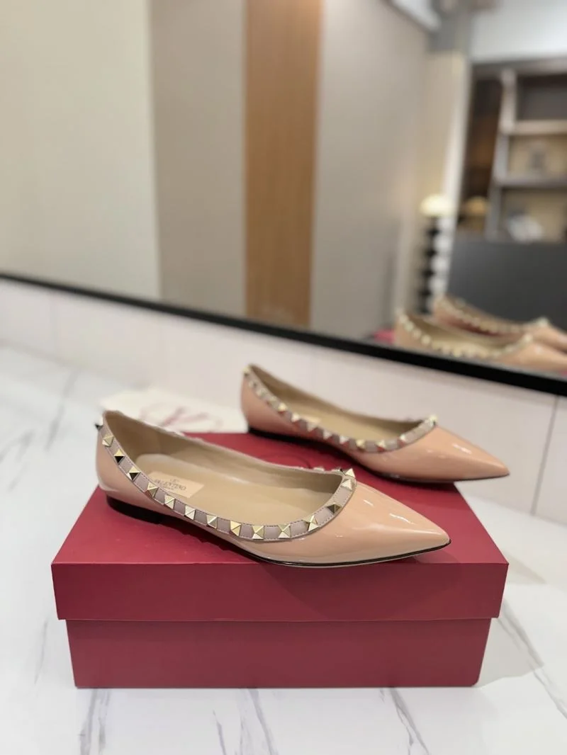 Bright Valentino Flat Shoes 36504