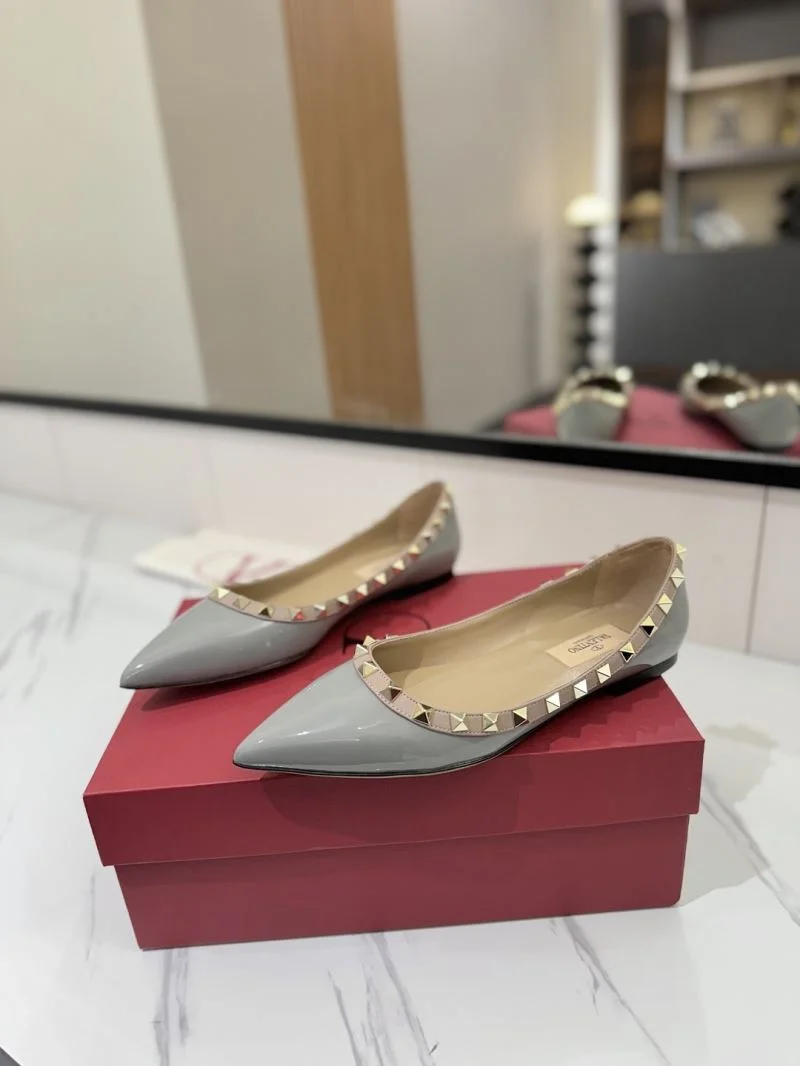 Popular Valentino Flat Shoes 36477
