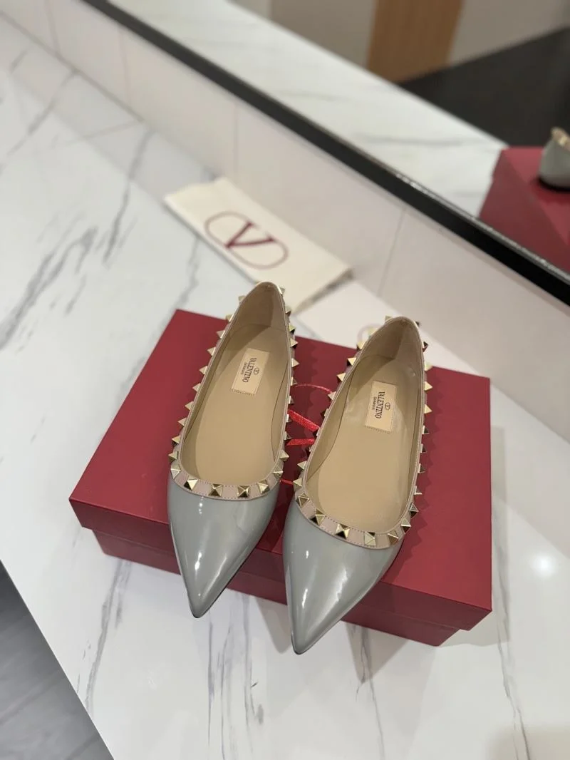 Popular Valentino Flat Shoes 36477