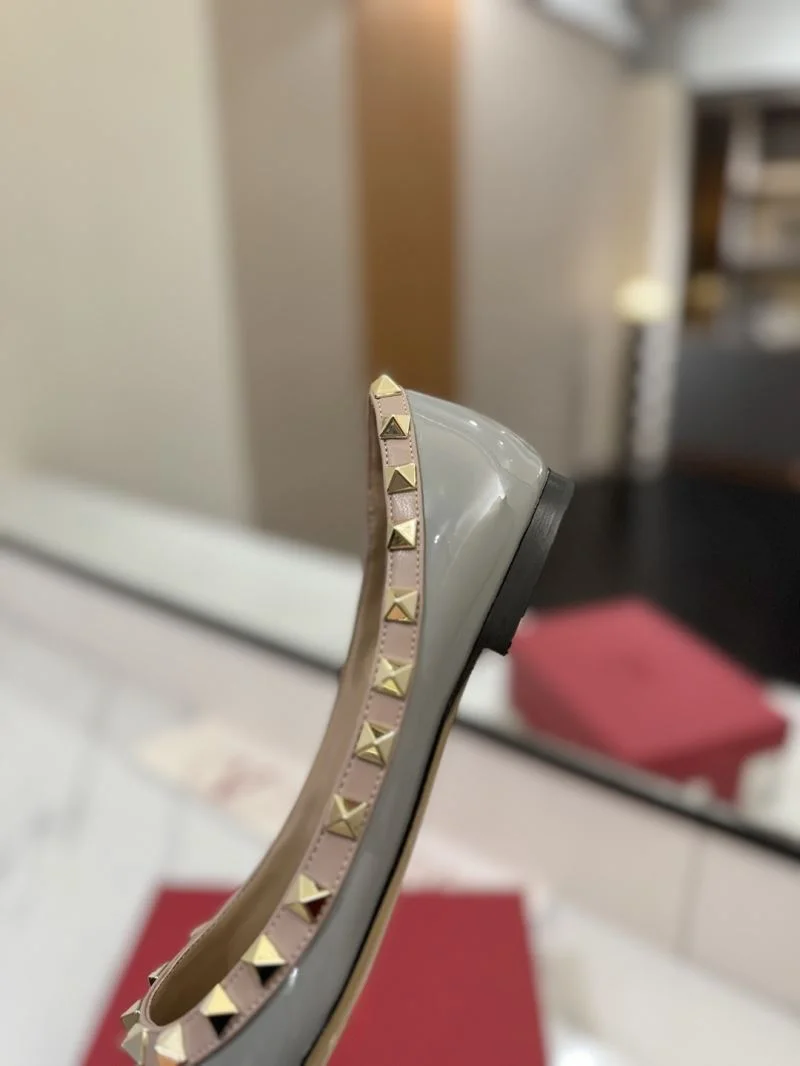 Popular Valentino Flat Shoes 36477