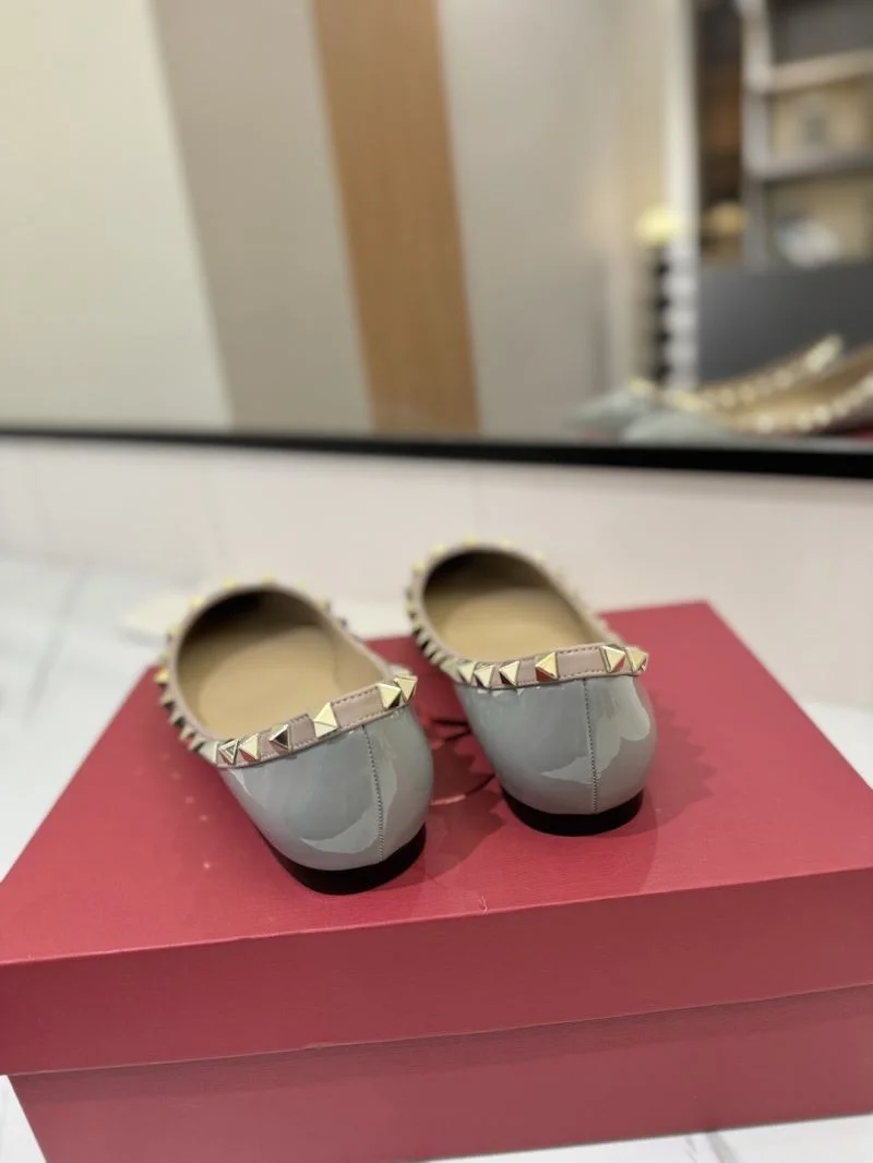 Popular Valentino Flat Shoes 36477