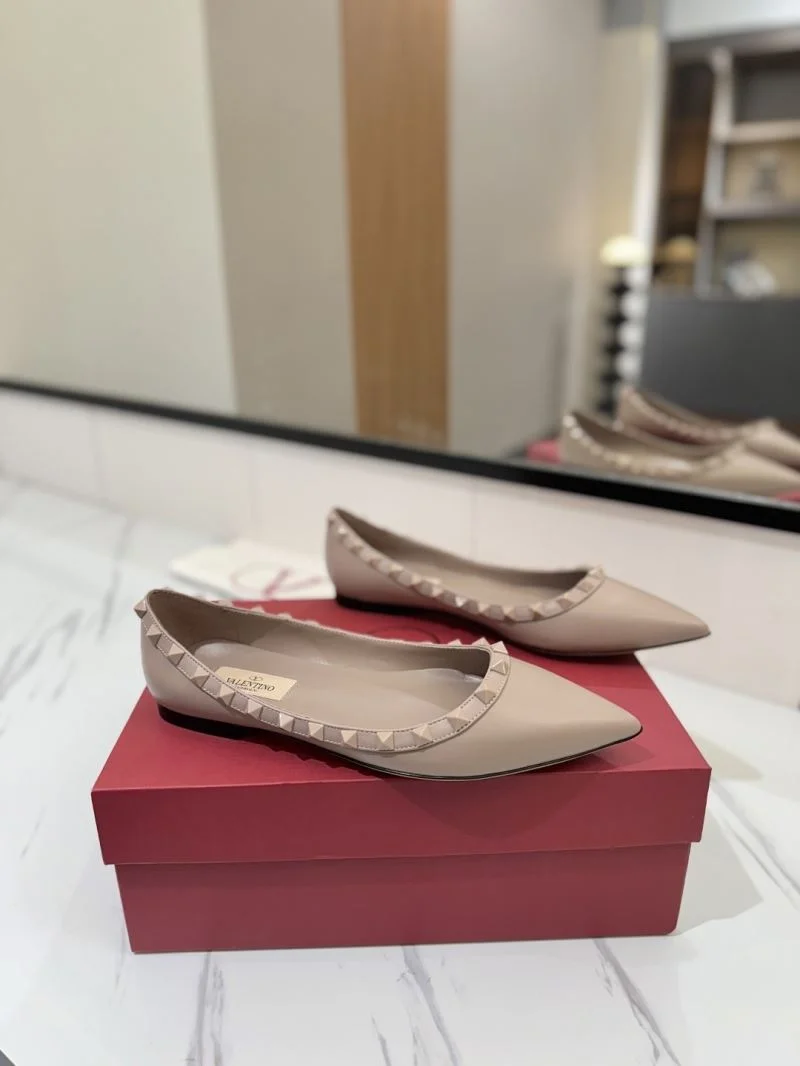 Sophisticated Valentino Flat Shoes 36478