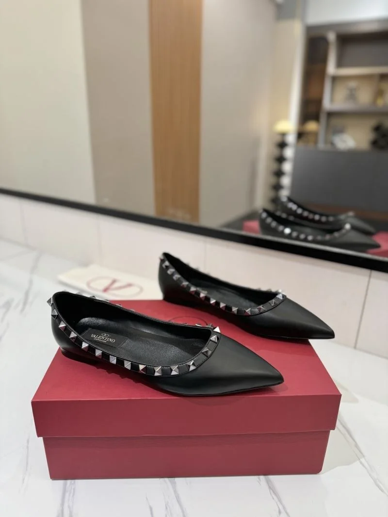 Affordable Valentino Flat Shoes 36475