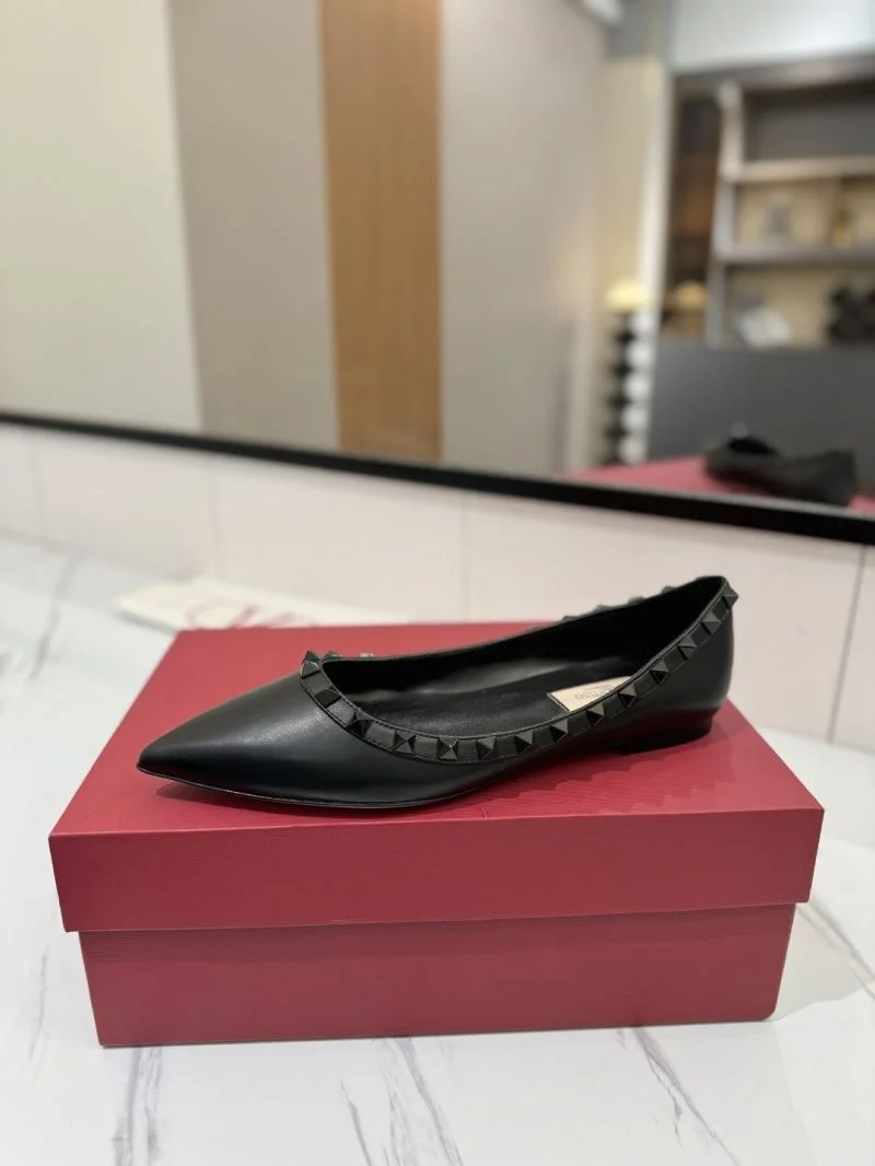 Trendy Valentino Flat Shoes 36473
