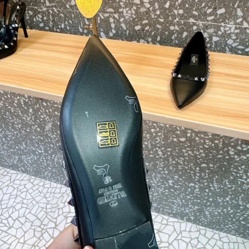 Valentino Flat Shoes Contemporary 36235