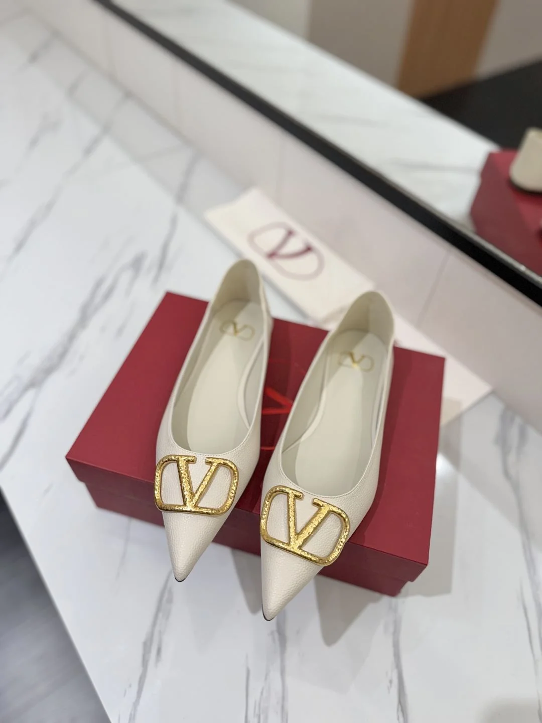 Valentino Flat Shoes EasyMatch 36228