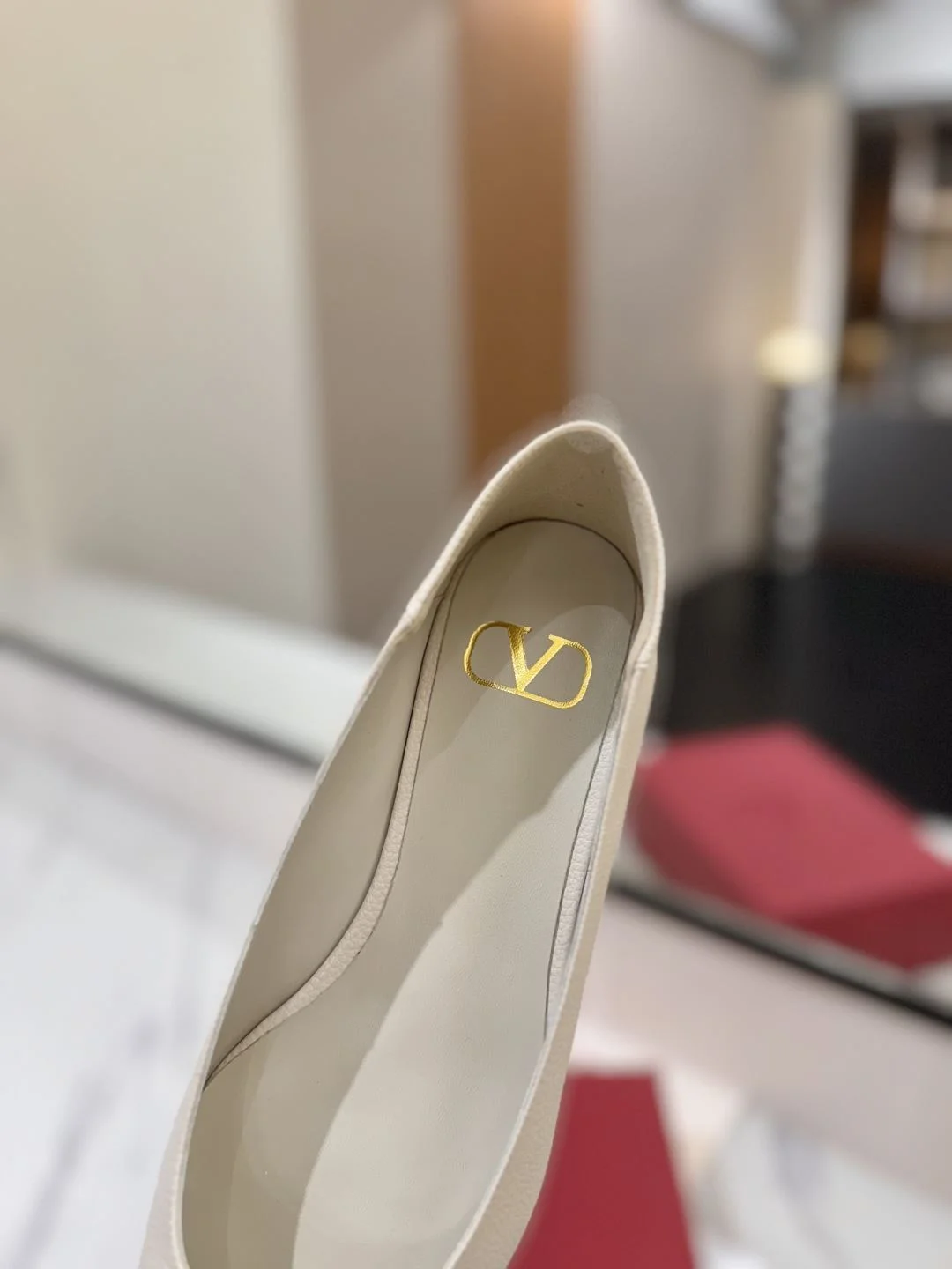 Valentino Flat Shoes EasyMatch 36228