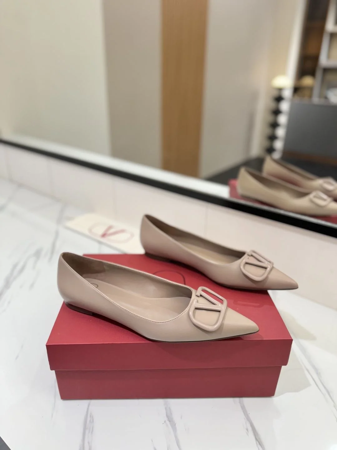 Valentino Flat Shoes Timeless 36221