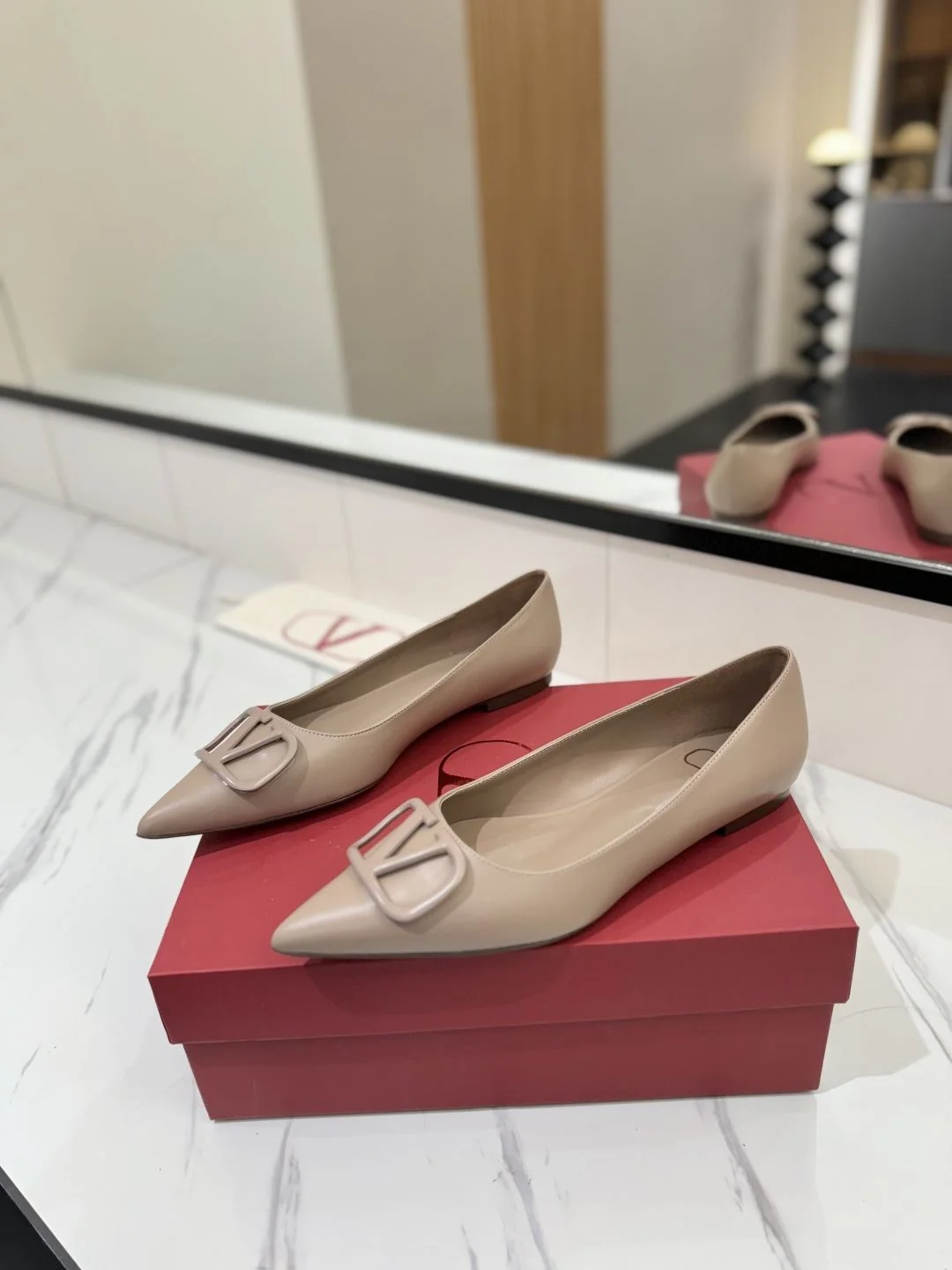 Valentino Flat Shoes Timeless 36221