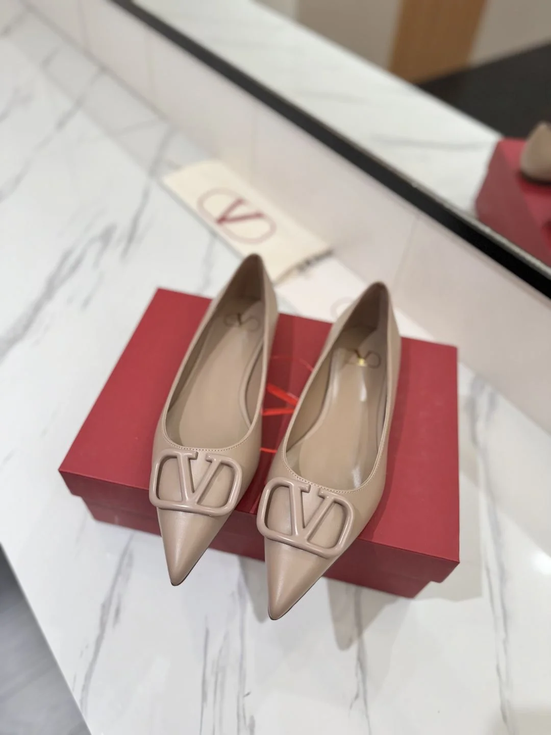 Valentino Flat Shoes Timeless 36221