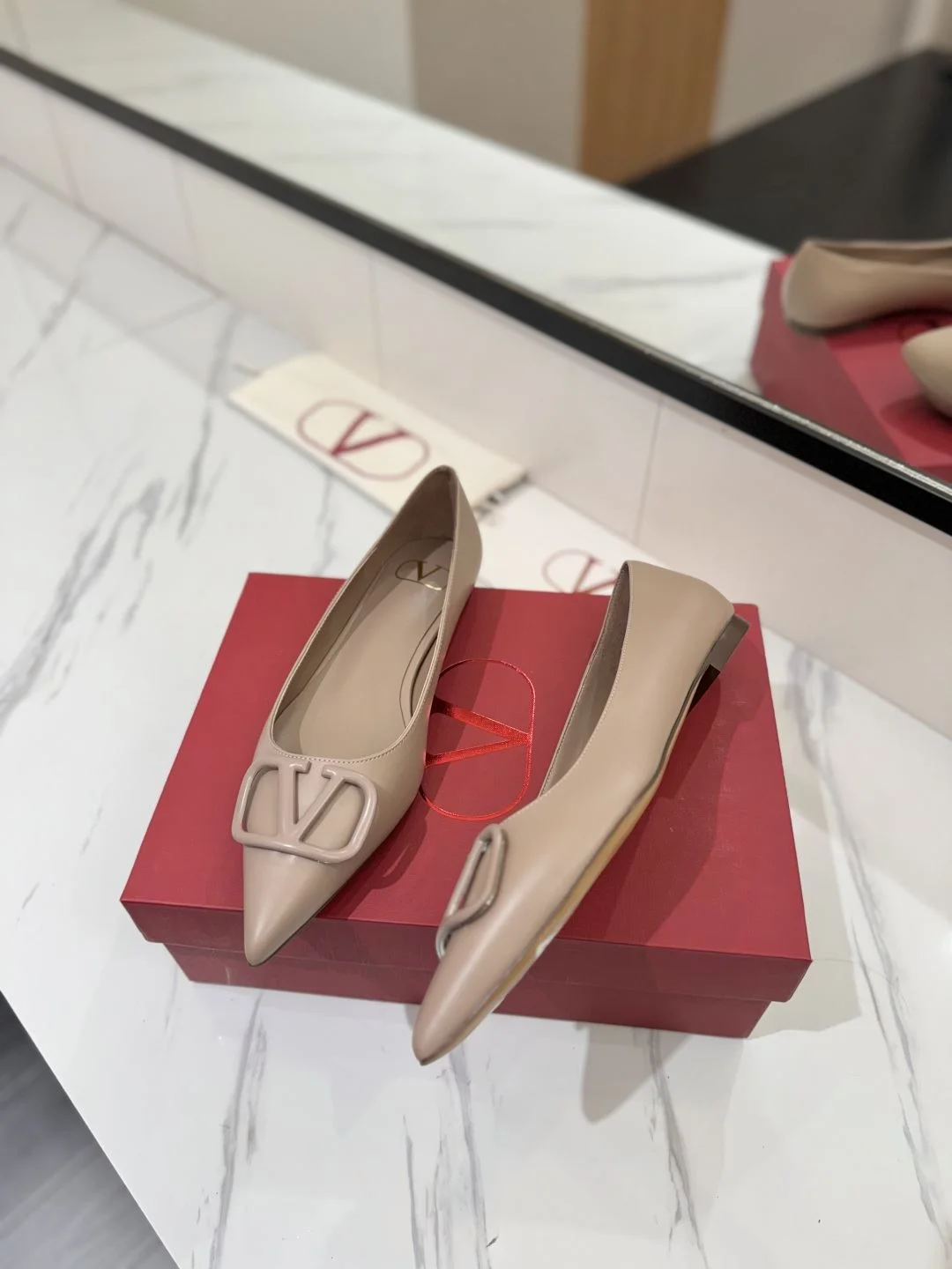 Valentino Flat Shoes Timeless 36221