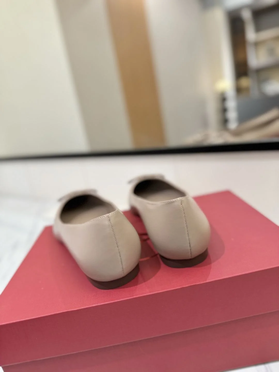 Valentino Flat Shoes Timeless 36221