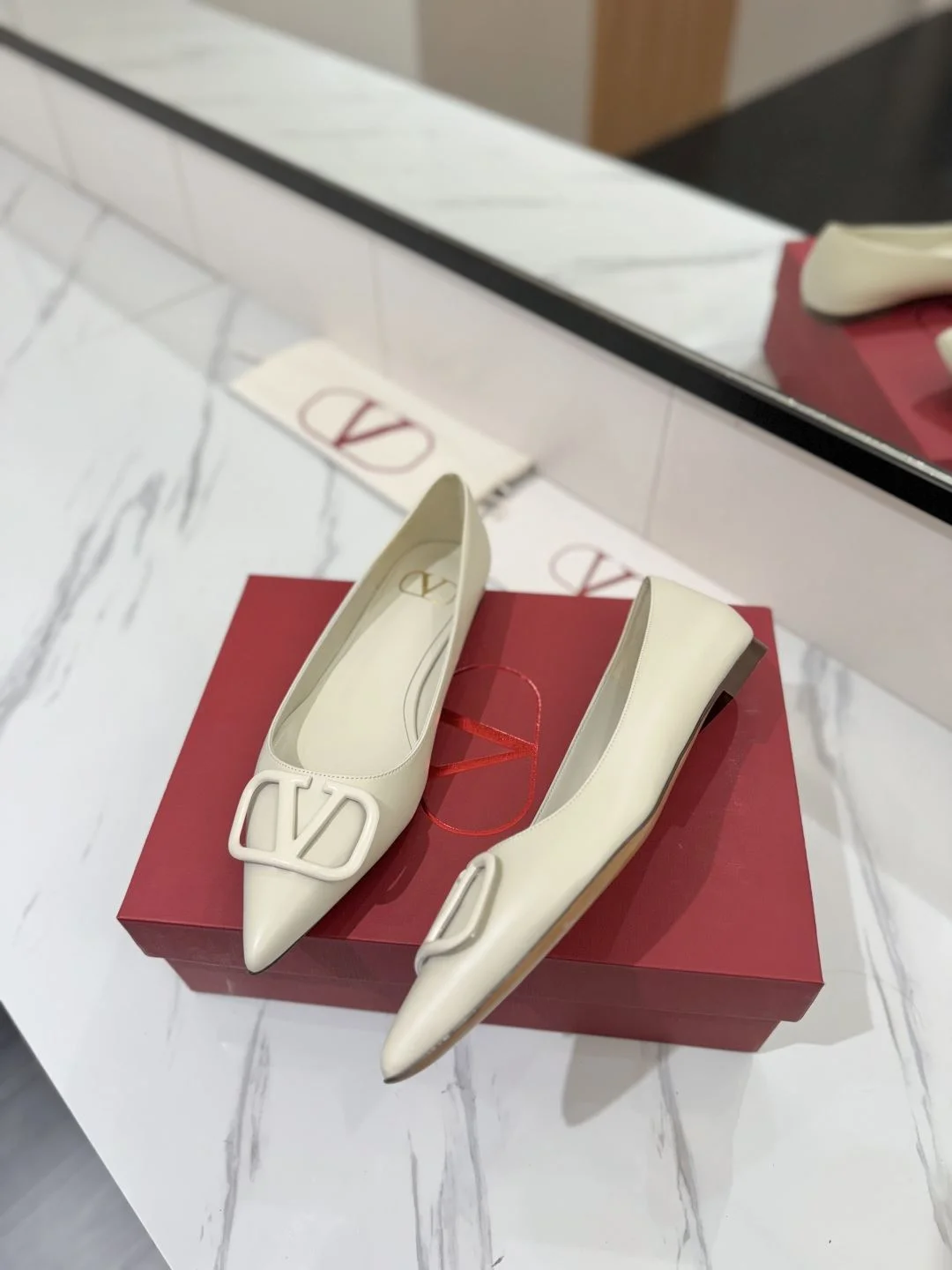 Valentino Flat Shoes Tailored 36216