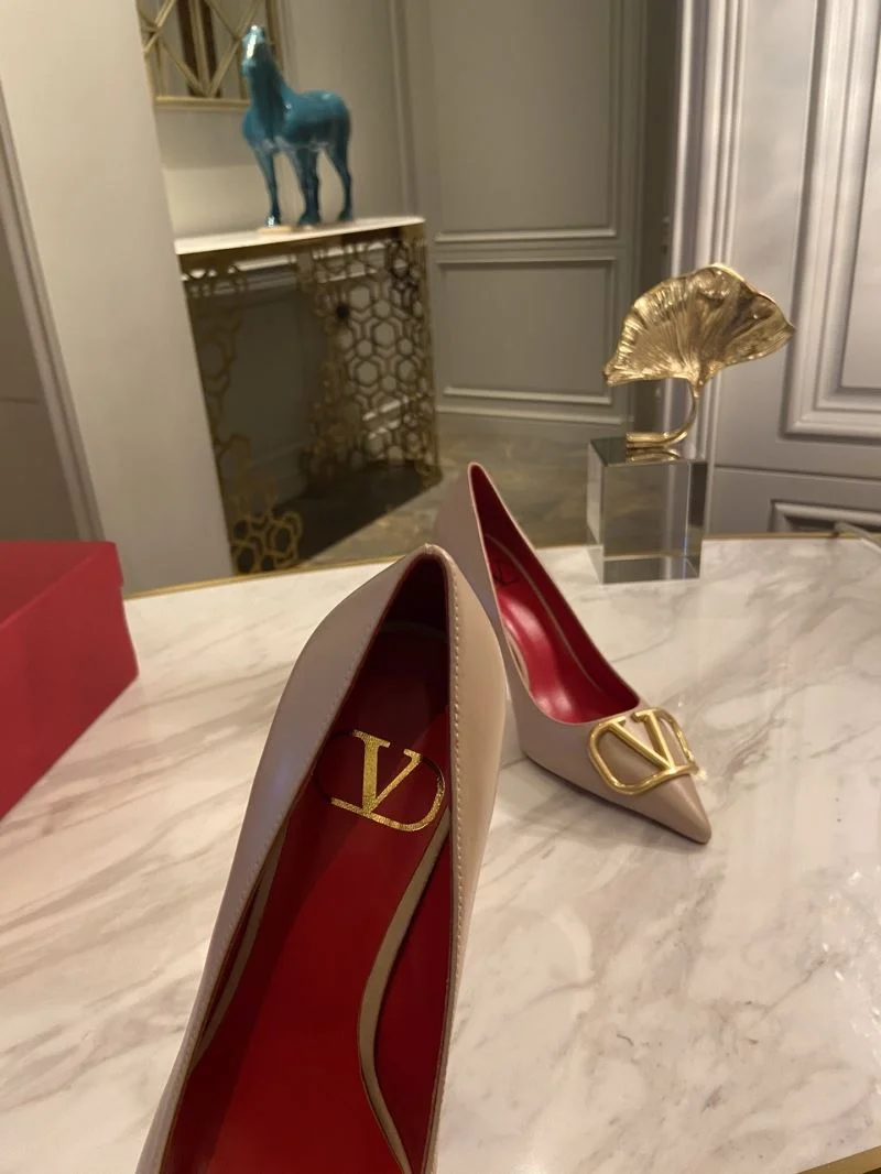 Functional Valentino Heeled Shoes 36767