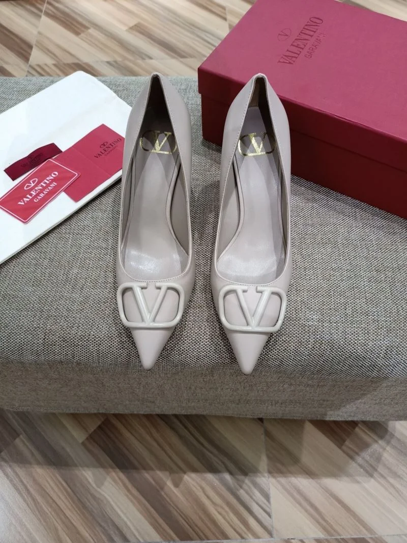 Valentino Heeled Shoes Reliable 36768