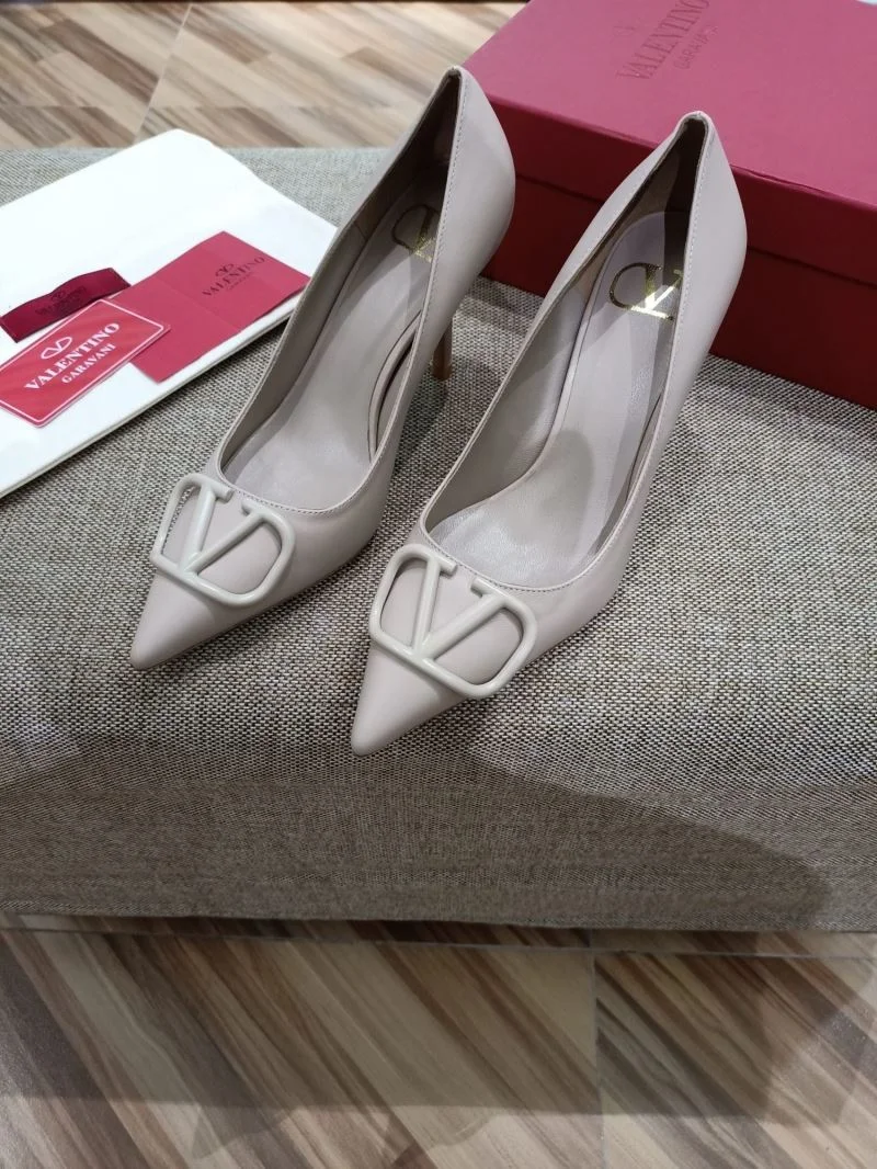 Valentino Heeled Shoes Reliable 36768