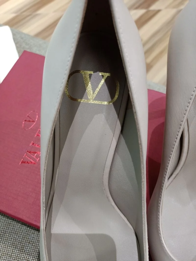 Valentino Heeled Shoes Reliable 36768