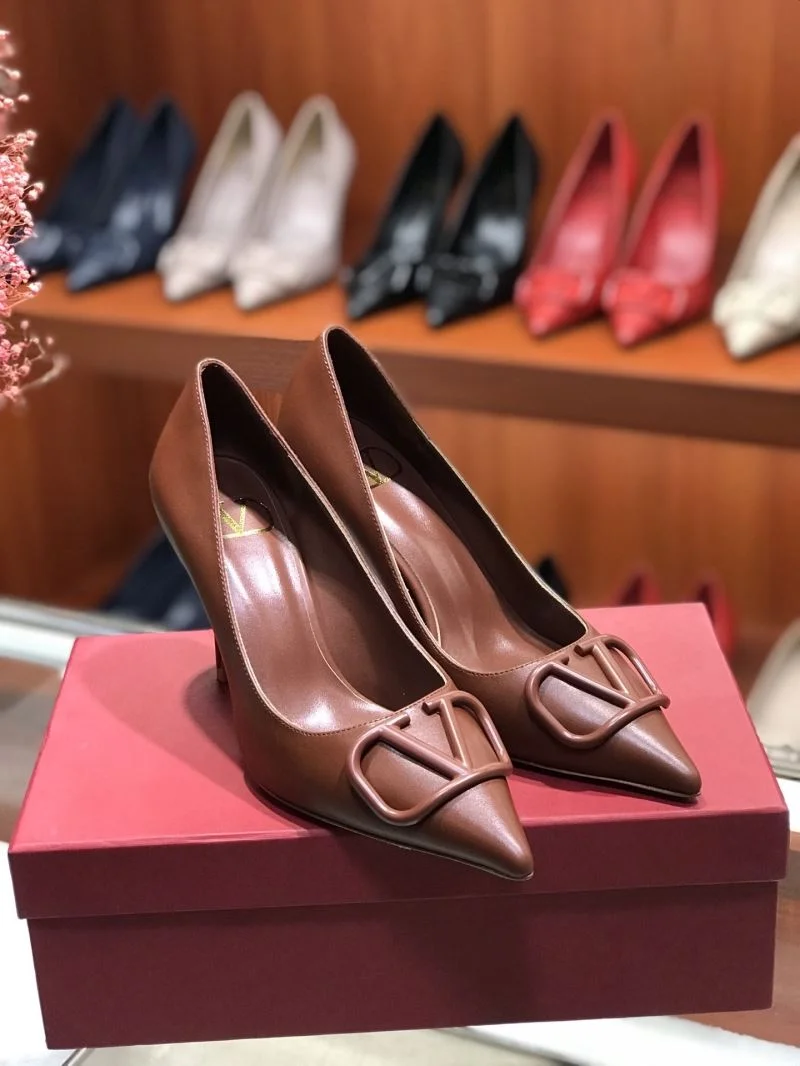 Comfortable Valentino Heeled Shoes 36770