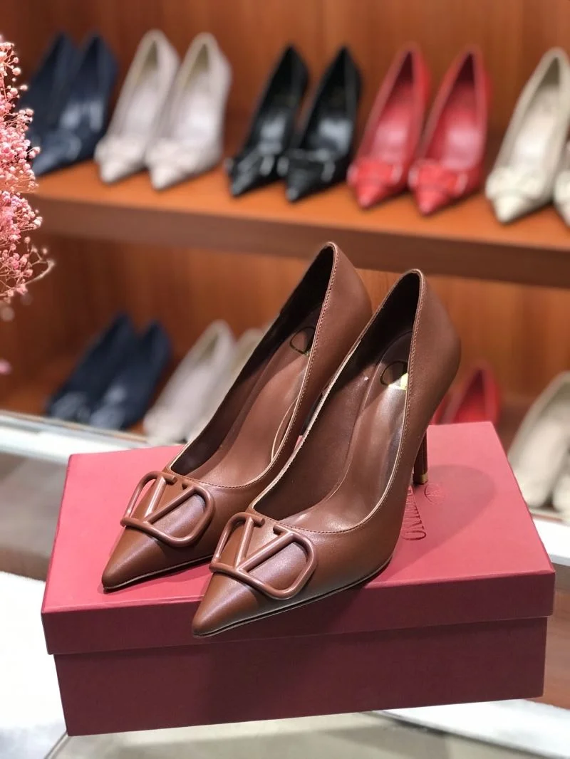 Comfortable Valentino Heeled Shoes 36770